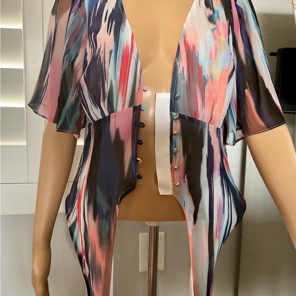 BEBE MULTI-COLOR WRAP TOP - Picture 5 of 7